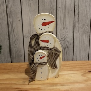 Frosty Family Friends Wood Snowman Trio