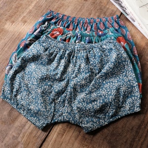 Pune Style Women's yoga shortsfloral 