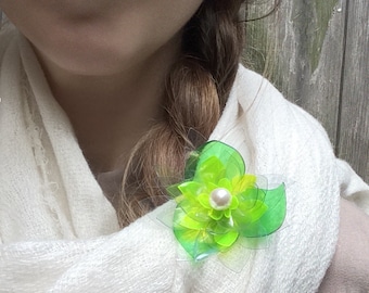 Green Pin Brooch, Hat Pin Brooch, Plastic Bottle Brooch, Scarf Brooch, Recycled Jewelry, Green Flower Brooch by ENNA