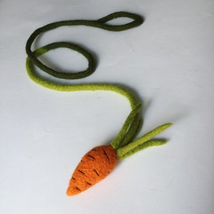 Best cat toy Eco friendly cat toy carrot toy for kitten Personalized cat toy Needle felted carrot Natural Needle felt toy Lacing toy Pet toy