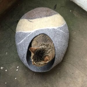 Felt large cat cave, wool cat cave, cat bed cave, cat cave wool, felt pet cave, cat cacoon, katzenhhle, pet bed, dog cave, stone, rock