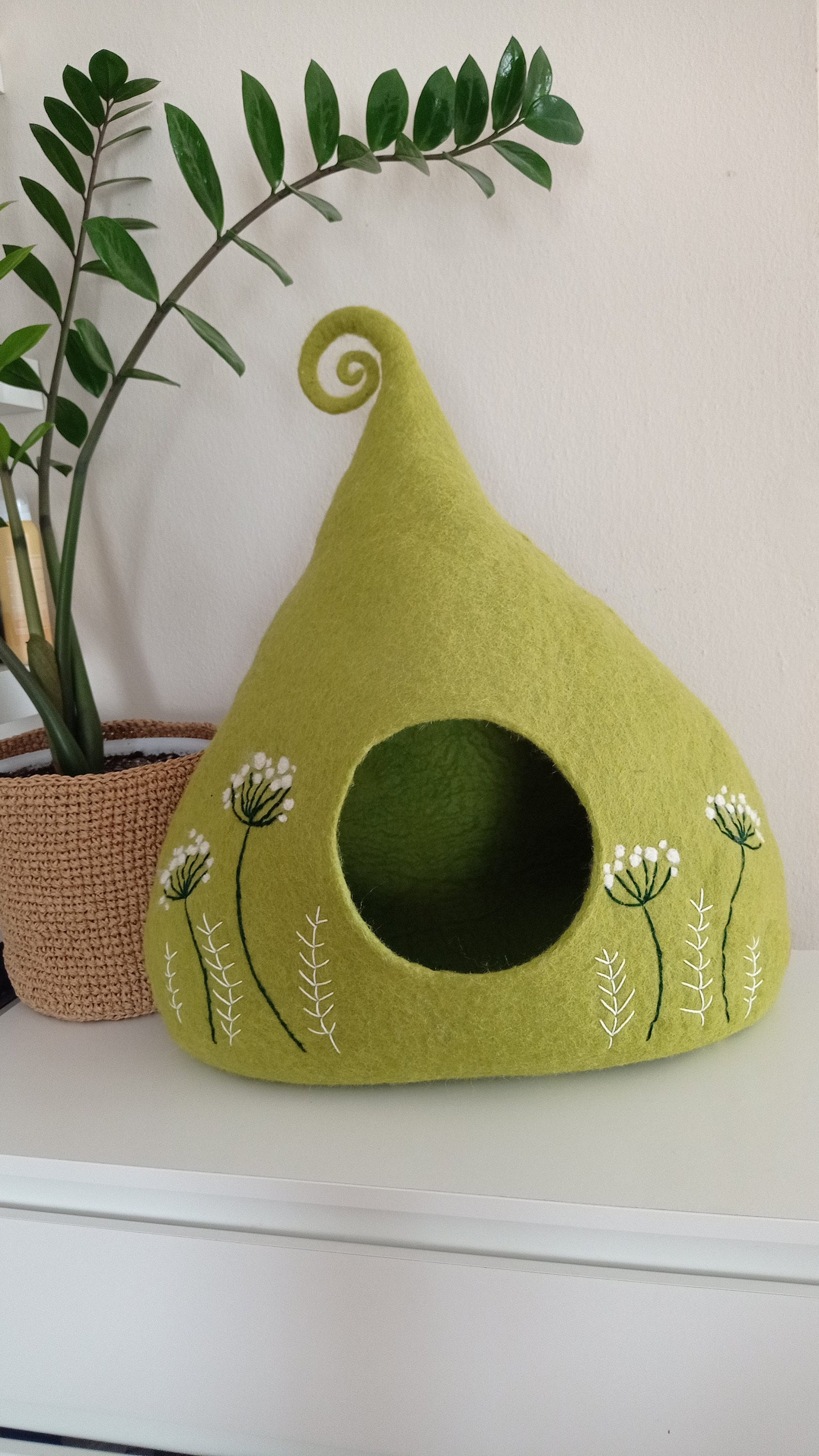 cat cave, cat furniture, green cat cave, personalized cat cave, cat bed, pet bed, small dog cave, cat house, wool cat cave with flowers