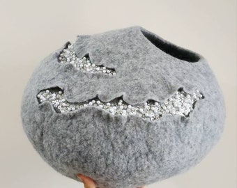 Cat furniture, cat cave, desinger cat cave, cat cave gray, personslized cat cave, felt pet cave, cat cacoon, wool cat cave, pet bed, modern