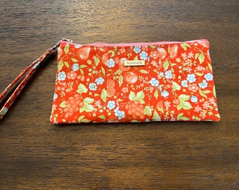 Leading Lady Wristlet