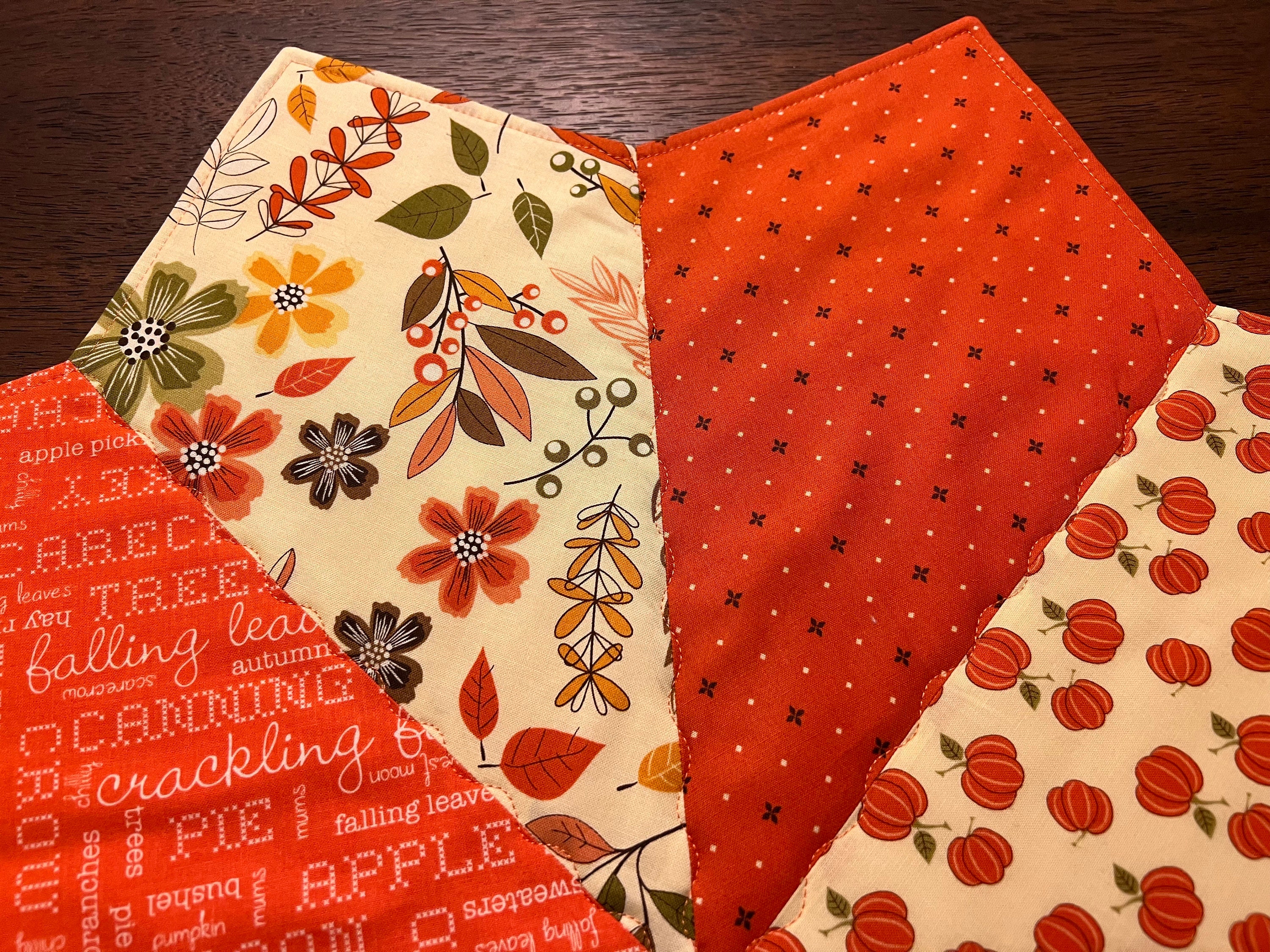 Quilted Fall/thanksgiving Table Topper - Etsy