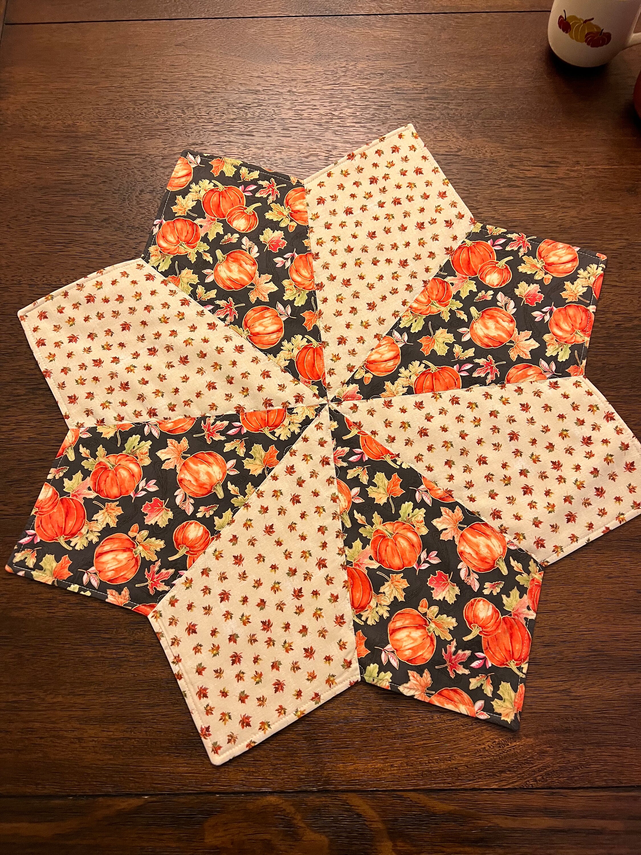 Quilted Fall/thanksgiving Table Topper - Etsy