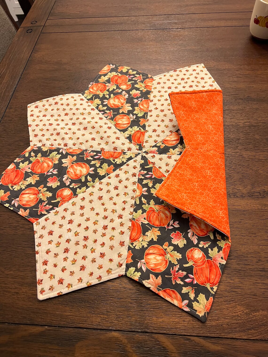 Quilted Fall/thanksgiving Table Topper - Etsy