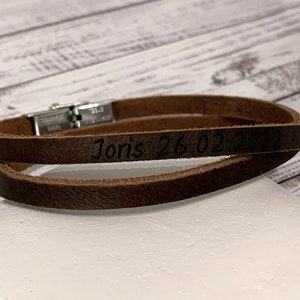 Personalized engraved and adjustable men's bracelet in dark brown leather, ideal for Father's Day image 1