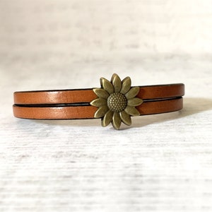 Personalized women's leather bracelet double turns engraved with word symbols, customizable bracelet gift image 1