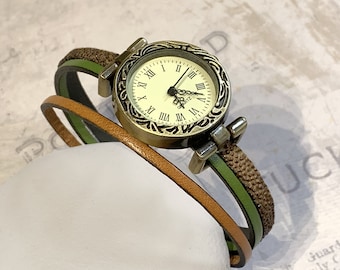 Montre femme bracelet en cuir triple couleur modèle élégant et rétro avec cadran bronze filigrané