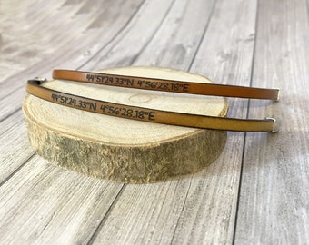 Personalized bracelet for men and women GPS gift on engraved leather adjustable size, gift for couples, dad, mom, lovers