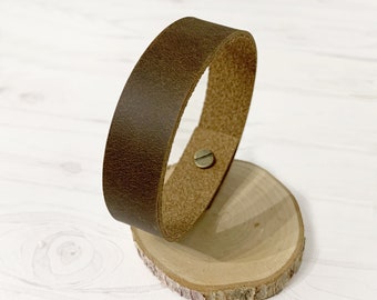 Bracelet en cuir réglable gravé personnalisé, cadeau Homme au style vintage rustique, pour papa, cadeau d'anniversaire, fête des pères