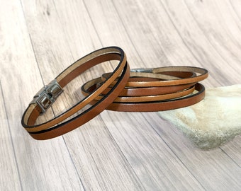 Double or single turn leather bracelet for personalized women's gift with engraving and adjustable size, gift for mom, godmother, sister