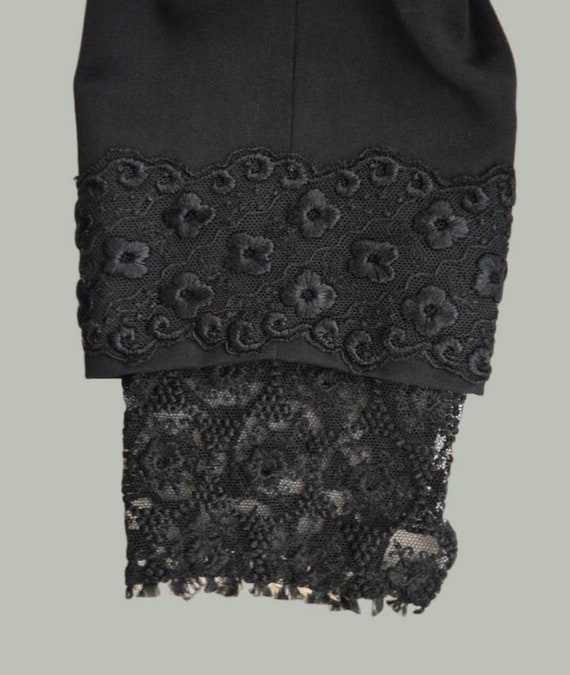 Victorian Black Ladies' Jacket - image 9