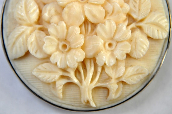 Antique Chinese Solid silver Hand Carved Floral P… - image 4