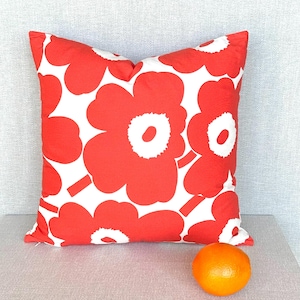 Handmade Marimekko Pillow Cover. Retro Poppy Print. 46 x 46 cm.