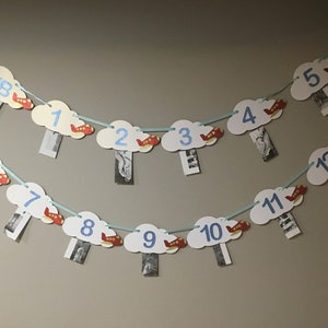 Bannière photo d'avion (nouveau-né - 12 mois) | Décor de fête | 1er anniversaire | Bébé première année | Avion dans la bannière des nuages | Bannière d'avion