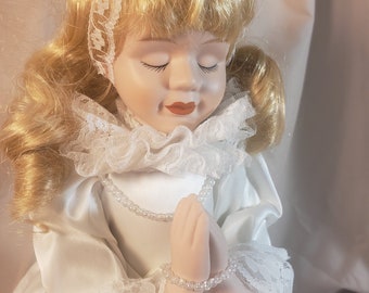 Vintage Doll ~ Collectible Doll ~ Porcelain Dolls ~ Collectibles ~ Porcelain Doll ~ Vintage Dolls ~ Praying Doll