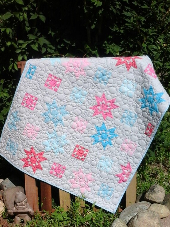 Modern Bedding Girls Quilted Blanket Girly Feminine Toddler Quilt Star Decor Grey Pink Fabric Baby Shower Gift Wedding Quilts Housewarming