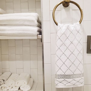Sparkles Home Atlas Rhinestone Hand Towel (Set of 2)
