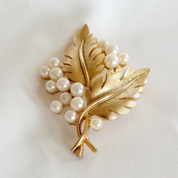 Trifari Leaf and Faux Pearl Brooch - image 2