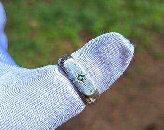 Emerald Star Ring