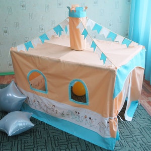 Principessa del castello delle fiabe personalizzata con cornice, casetta da gioco con tovaglia, casa per bambini all'aperto, decorazione per feste per bambini, accessorio di compleanno