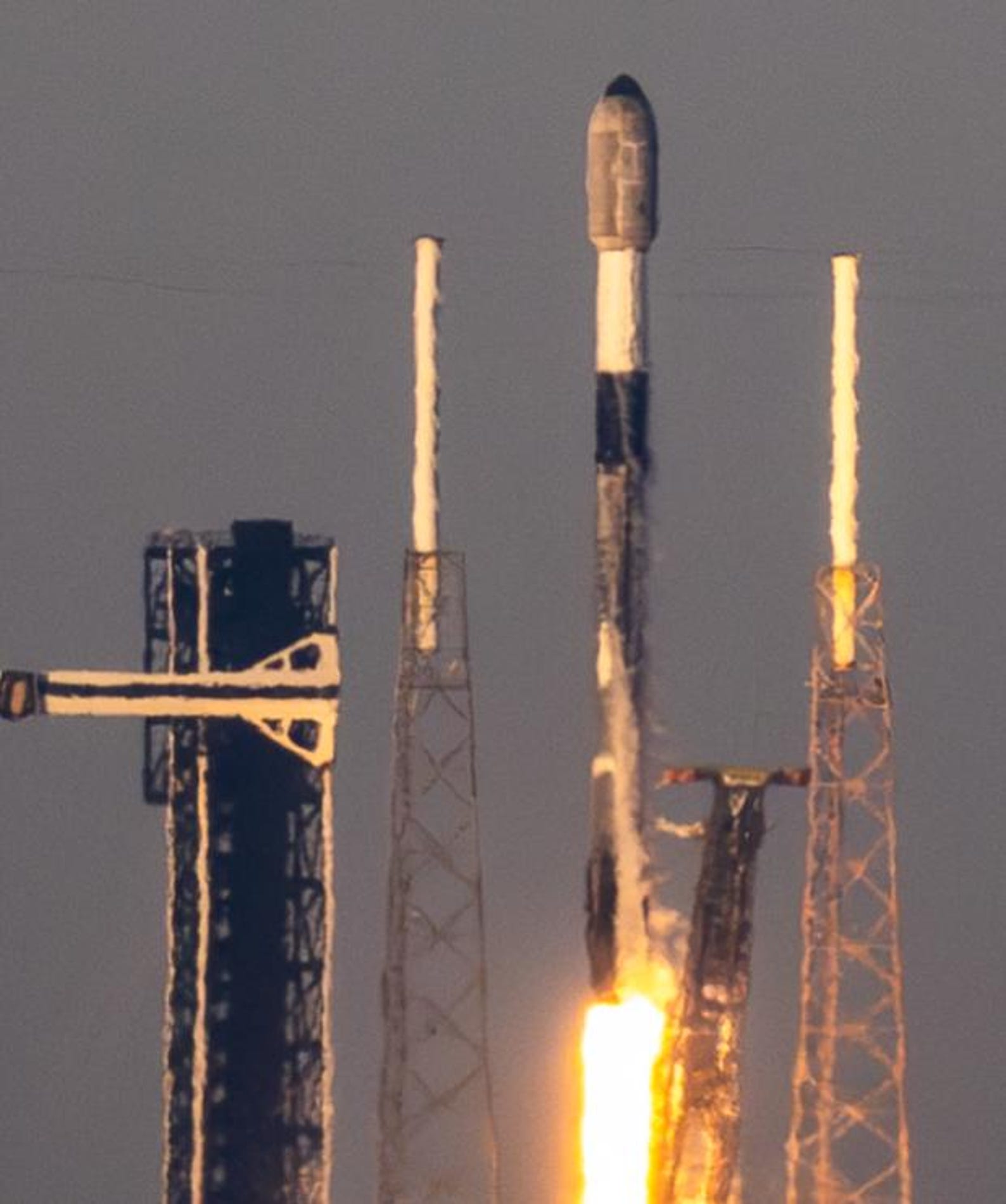 Falcon 9 Liftoff - Spacex - Rocket Launch - Kennedy Space Center - Etsy