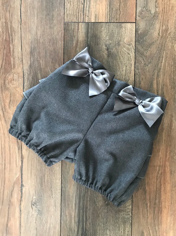 cortos escolares con volantes. escolar del - España