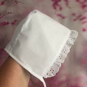 Baby Girls White Cotton Bonnet, UK Made. Sunbonnet, Ruffle Bonnet. Baptism, Christening, Bonnet, Hat. Lace ruffle.