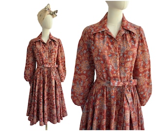 Vintage jaren '60 jaren '70 Wolmix Bruine en Blauwe Bloemen Shirtwaist Jurk met Volledige Cirkelrok | Britse maat 10-12