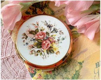 Vintage Stratton Compact White with Floral Pink Rose Design