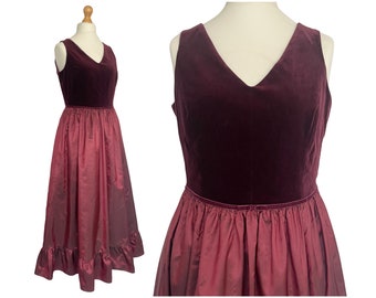 Vintage Laura Ashley Burgundy Red Velvet and Taffeta Full Length Evening Dress Gown | UK Size 14-16 (Laura Ashley 16)