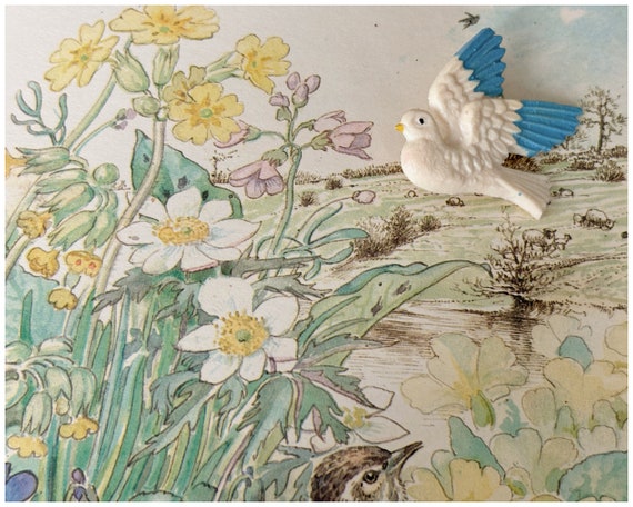 Vintage Moulded Plastic Painted Bird Brooch Dove … - image 6