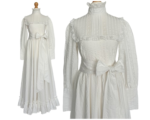 Vintage Laura Ashley White Cotton Seersucker Prai… - image 1