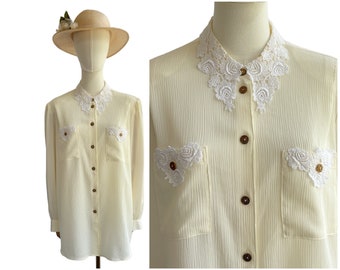 Vintage Cream Crinkle Crepe Blouse with Lace Collar and Pocket Details with Metal Buttons | UK Size 18-20