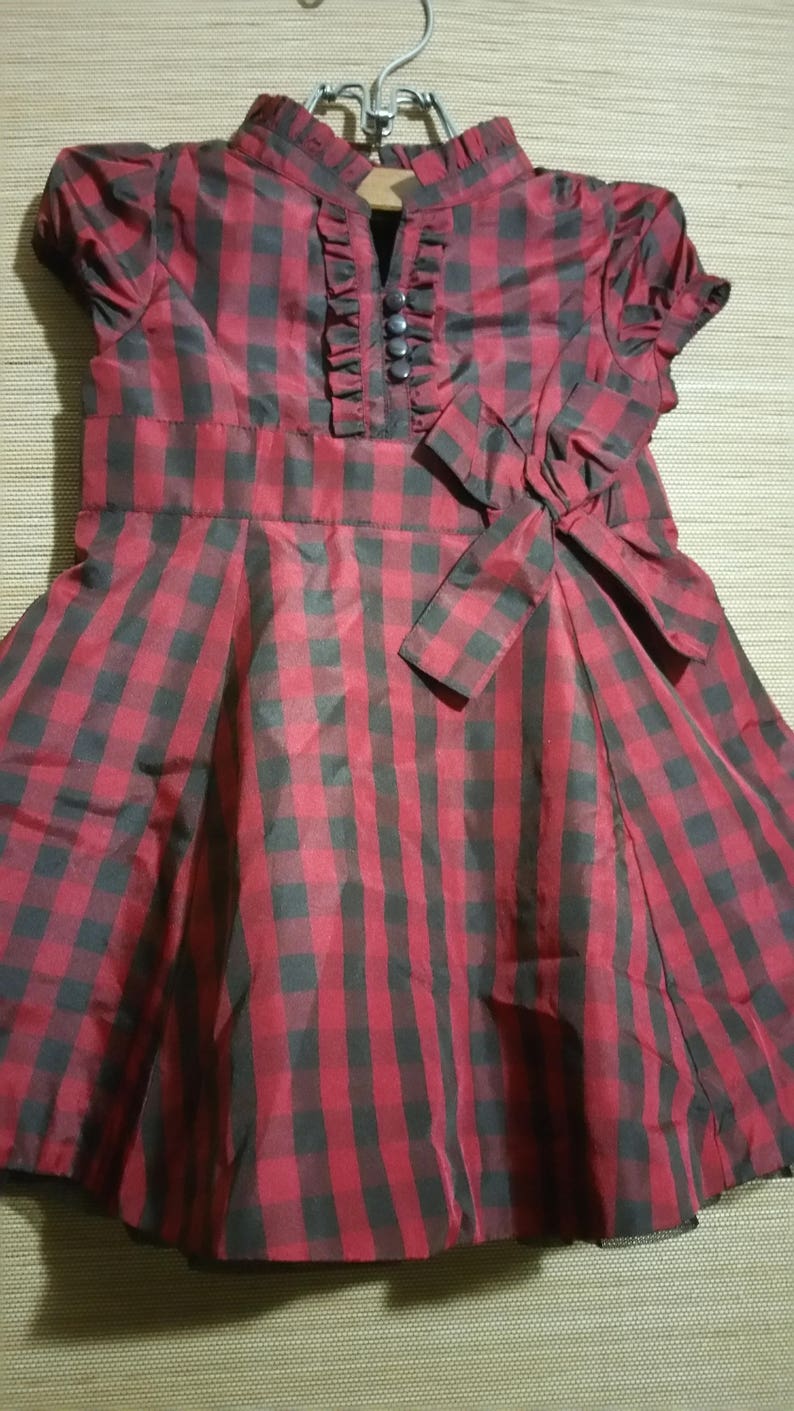 black plaid vintage holiday dresswith side bow, months. 12-18 A most adorable little girl red
