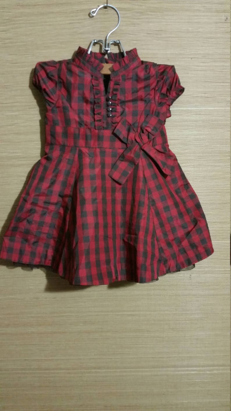 black plaid vintage holiday dresswith side bow, months. 12-18 A most adorable little girl red