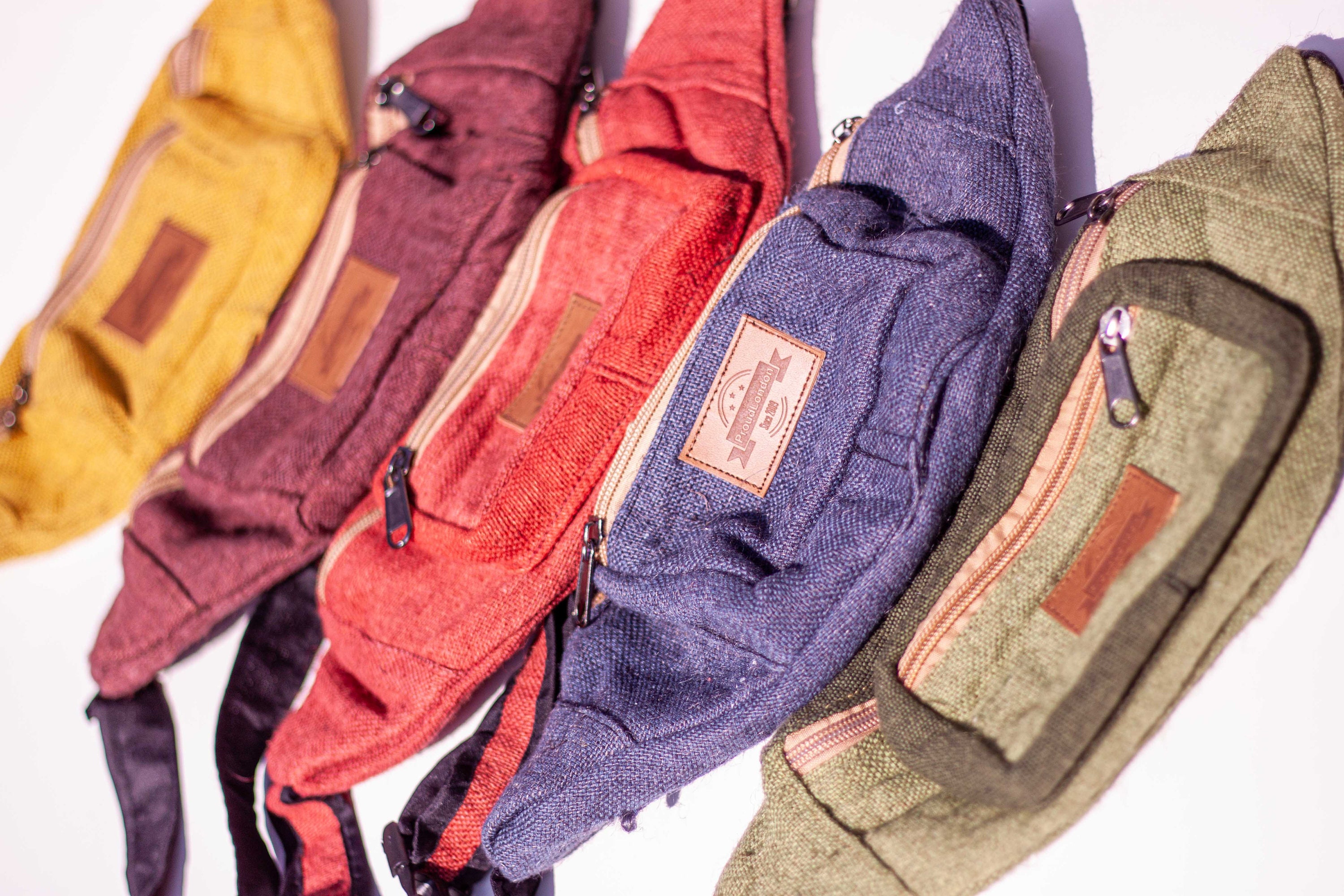 【MISCHIEF】 RHOMBUS BUM BAG RED/NAVY il_1080xN.1949620342_245e.jpg