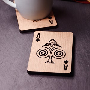 x1 スペードのエーストランプコースター。ポーカーマニアに最適です。カードゲームが好きな人にぴったりです。ポーカーギフト。ポーカーコースター