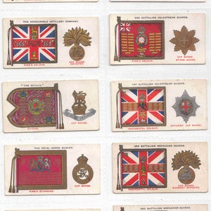 c1930 REGIMENTALE STANDAARDEN en petbadges Complete set van 50 originele sigaretten-/tabakkaarten - door John Player