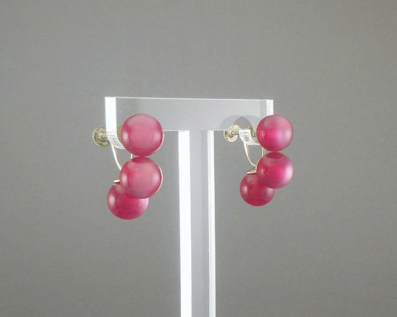 Vintage 1950s Lucite Plastic Earrings Faux Moonst… - image 2