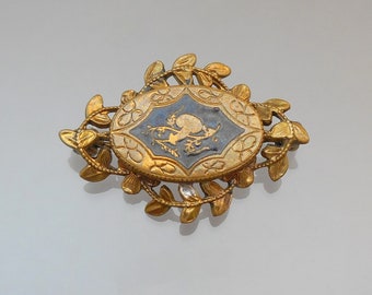 Antiguo victoriano o eduardiano broche oro tono negro esmalte pin hoja diseño
