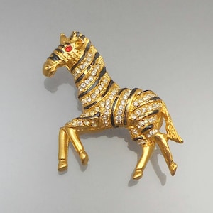 Vintage Retro Zebra Brooch Pin Red Rhinestone Eye Black Stripe on Gold Tone Metal Animal Jewelry