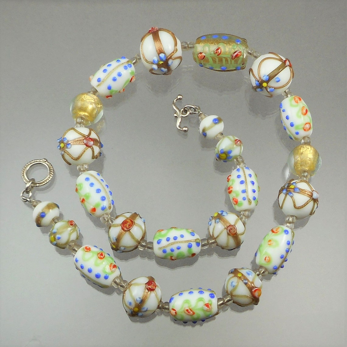 Vintage glass bead necklace Clearance