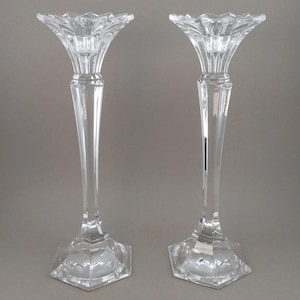Coppia di candelabri alti vintage in cristallo Mikasa Excelsior - Portacandele in vetro trasparente - Set di 2