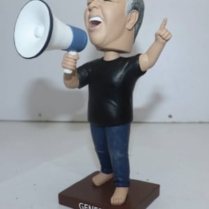 Gener Ween bobblehead