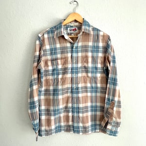 Vintage men&#39;s plaid button down shirt