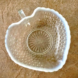 Vintage MCM Opalescent Moonstone Glass Heart Bowl # 991