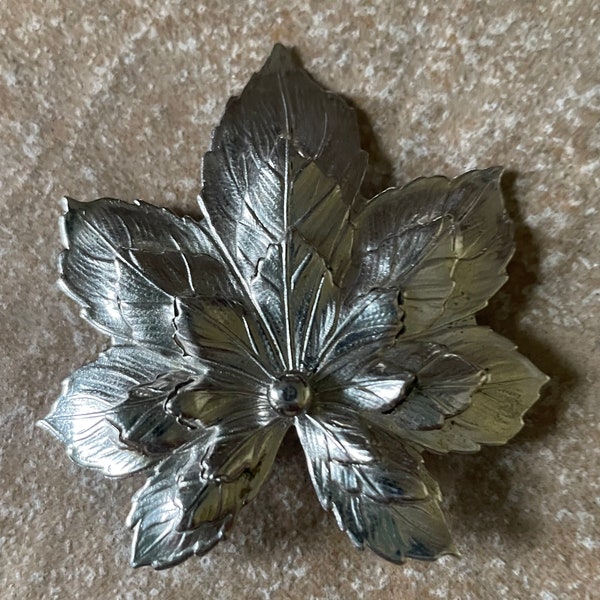 Sarah Coventry Silver Tone Leaf Brooch, Layered Maple Leafs